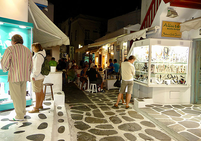 If you like jewels and jewelry, you will love Mykonos.