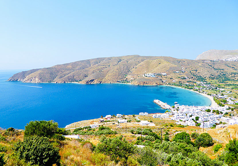The beaches of Hohlakas, Psili Ammos, Levrossos and Aegiali on Amorgos.