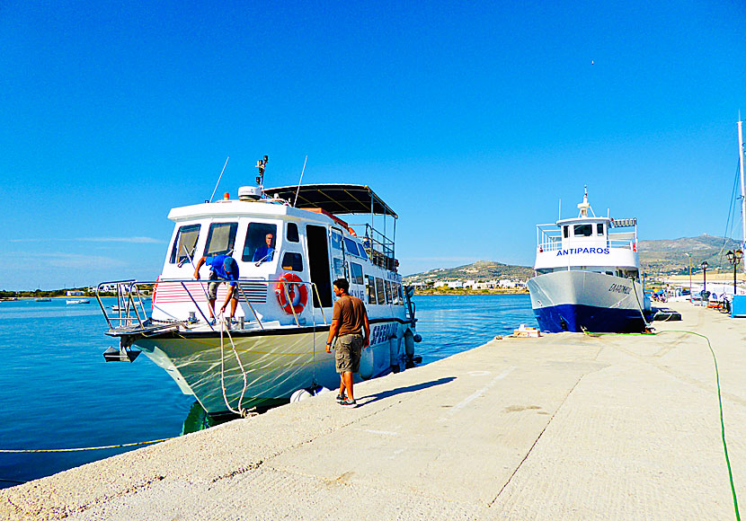 TThe port on Antiparos where the boats to Parikia on Paros leave.
