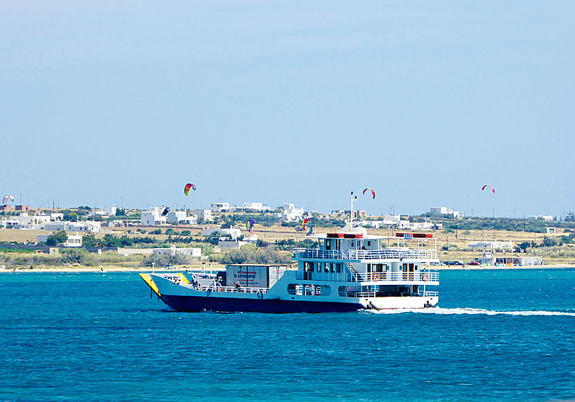 The car ferry that runs between Pounda on Paros and Antiparos.