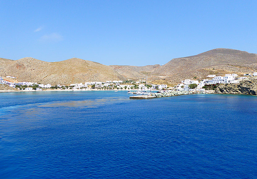 The pleasant port on Folegandros is called Karavostasi. There are two beaches, several tavernas and hotels.