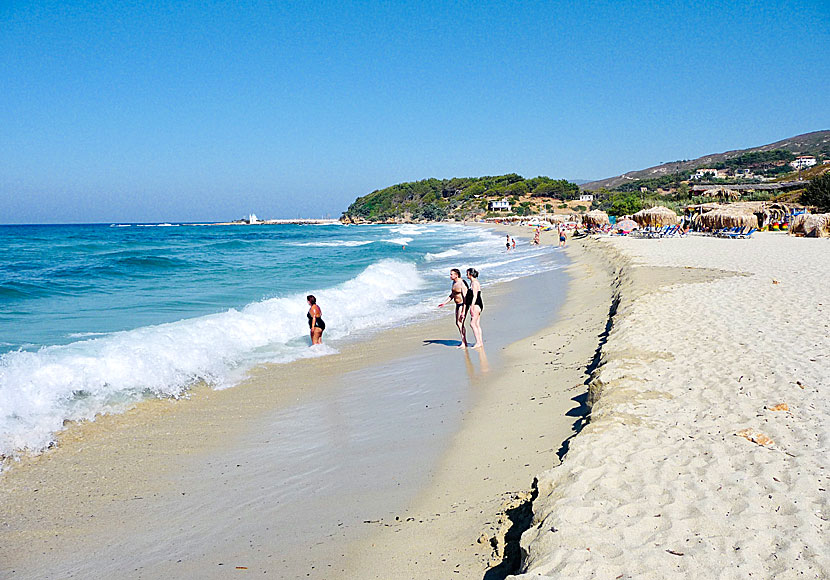 The sandy beach Messakti is the longest and best beach on Ikaria.
