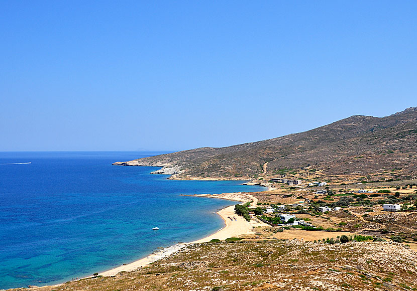 Don't miss the nice little village of Psathi when you drive to Manganari in southern Ios.