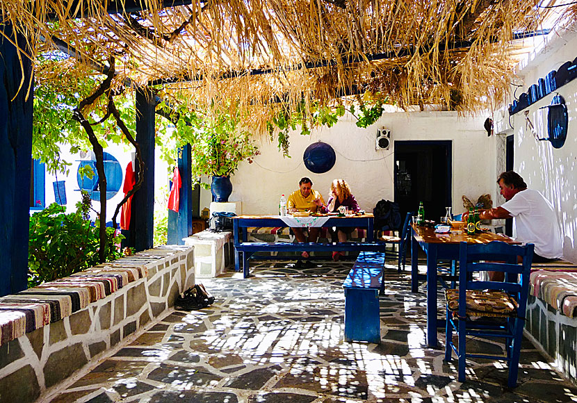 Taverna Kali Kardi in Kali Limni on Karpathos.