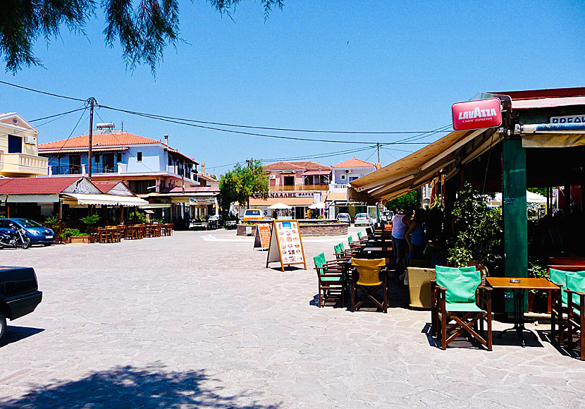 The square with restaurants in Skala Kalloni on Lesvos.