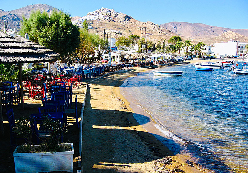 Taverns and restaurants in Livadi on the island of Serifos.