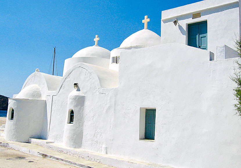 The double church Church of the Taxiarchis in Vathy on Sifnos in the Cyclades.
