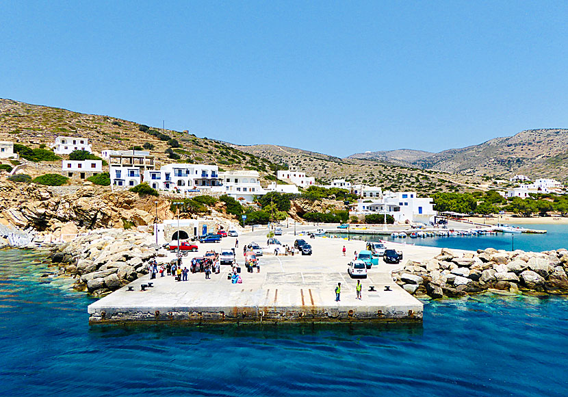 The port of Alopronia on Sikinos.