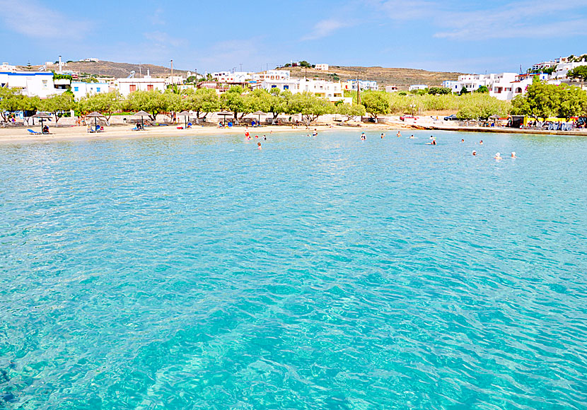 Azolimnos beach is the most child-friendly beach near Ermoupolis.