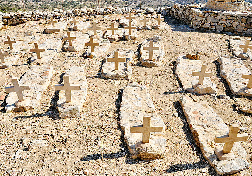 Old graves with crosses in Mikro Chorio.