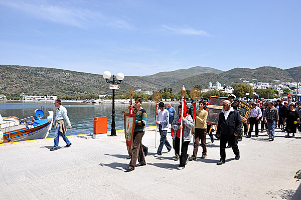 Easter procession in Katapola..