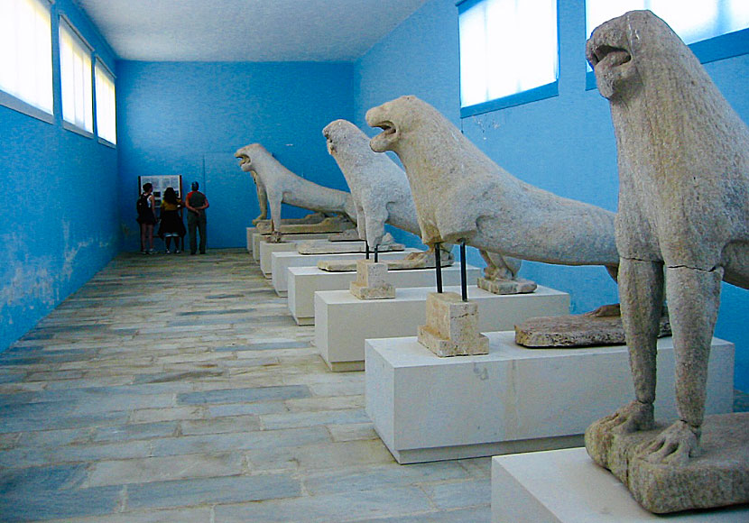 The famous lions are now in the Museum of Delos.