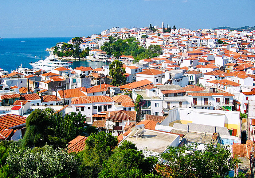 Skiathos town is the island's largest tourist resort and one of the finest villages in the Sporades.