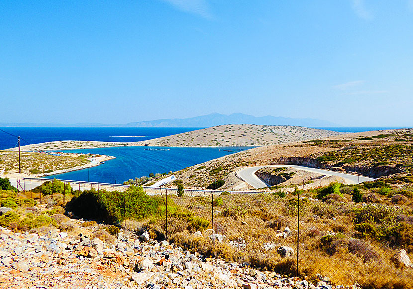 In Katholiko on Agathonissi there are fish farms and a cute little fishing port.