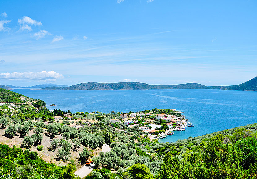 Don't miss the cosy village of Steni Vala when you travel to Alonissos in the Sporades.