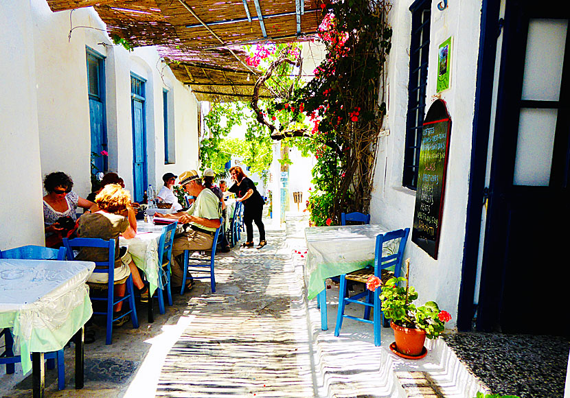 Tavernas in Chora in Amorgos.