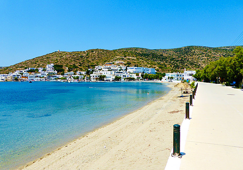 The beach in Katapola. Amorgos.