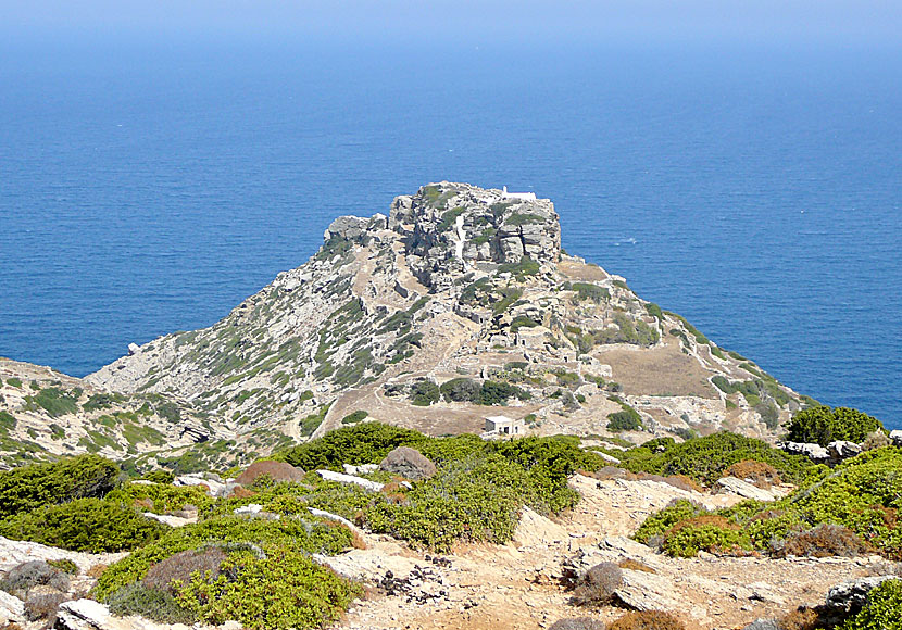 Churches, chapels and monasteries on Amorgos. The church in Ancient Arkesini is called Panagia Kastriani.