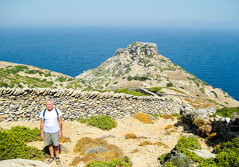 Hiking to Ancient Arkesini in Amorgos.