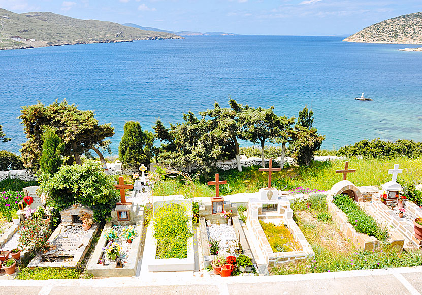 The beautiful cemetery in Katapola.