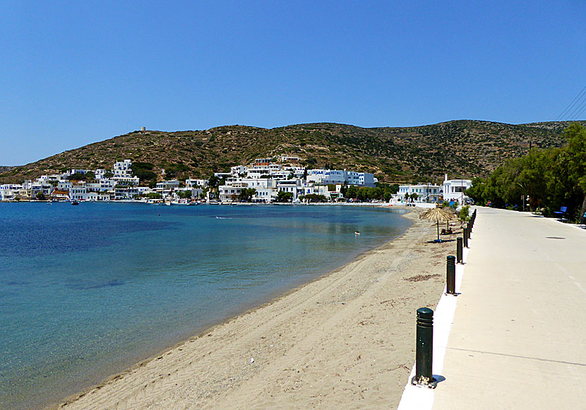 The best beaches in Amorgos. Katapola beach. 