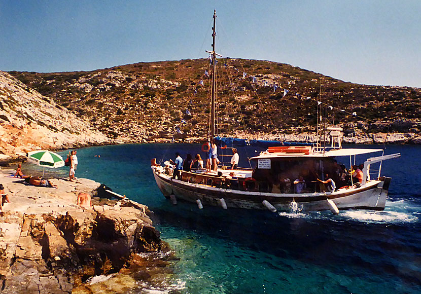 The best beaches in Amorgos. Plakes beach. 