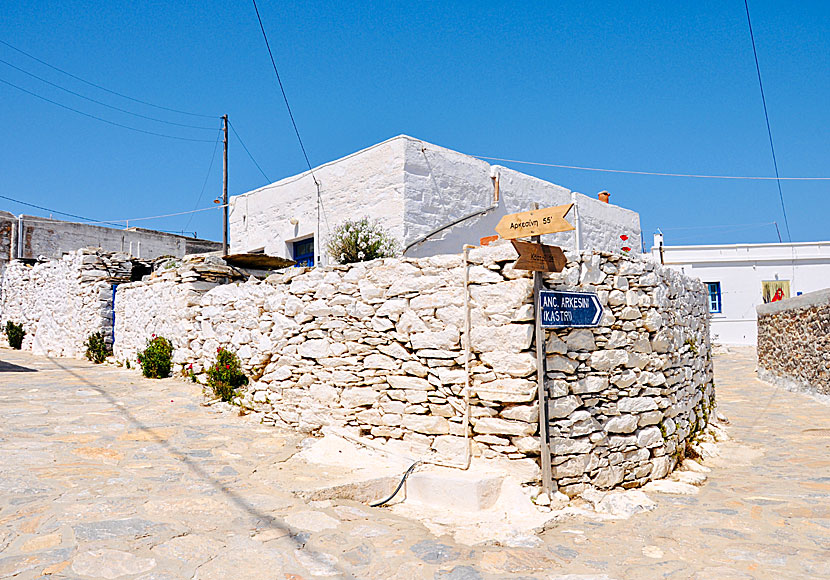 Hike to Ancient Arkesini from the village of Vroutsi on Amorgos.