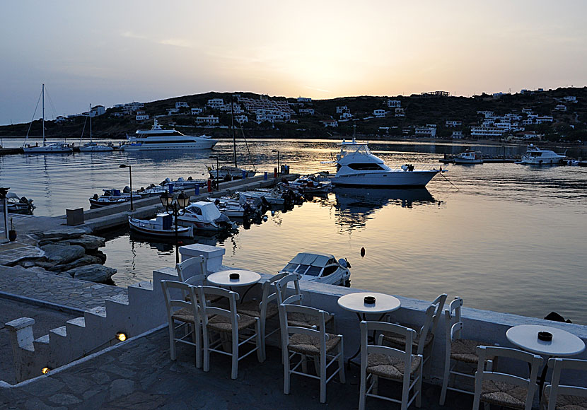 The cozy small boat harbor in Batsi on Andros.