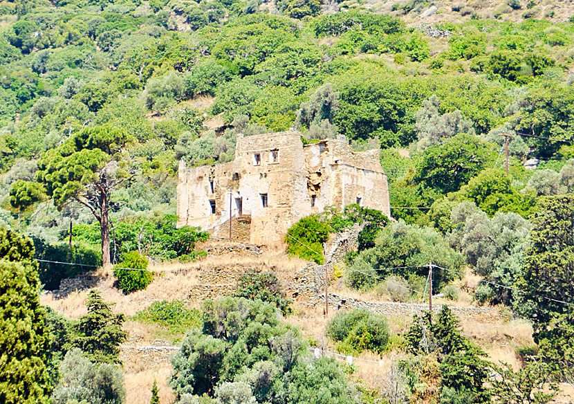 Bistis Mouvelas tower in Stenies.