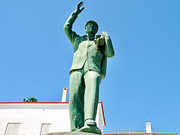 The unknown sailor in Chora on Andros.