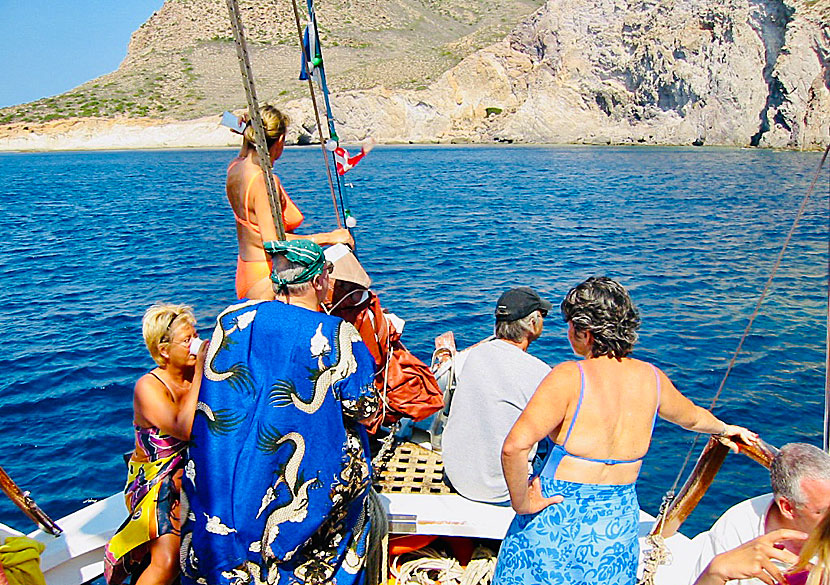 The excursion boats M/S Alexandros and Captain Ben depart early every morning from the port.