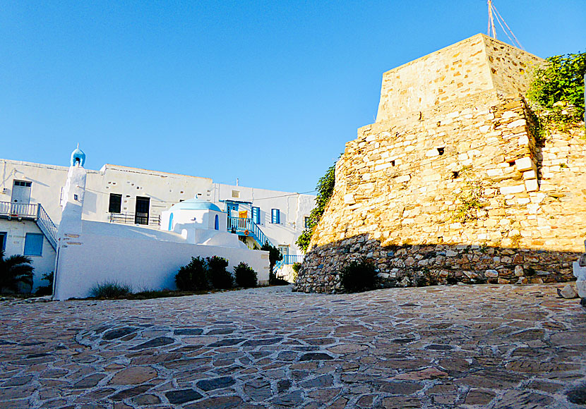 Kastro on Antiparos differs from other Kastro because it is not high above sea level.