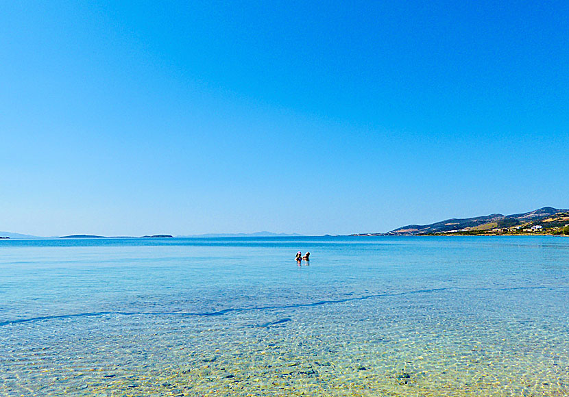 Psaraliki is one of many child-friendly beaches on Antiparos.
