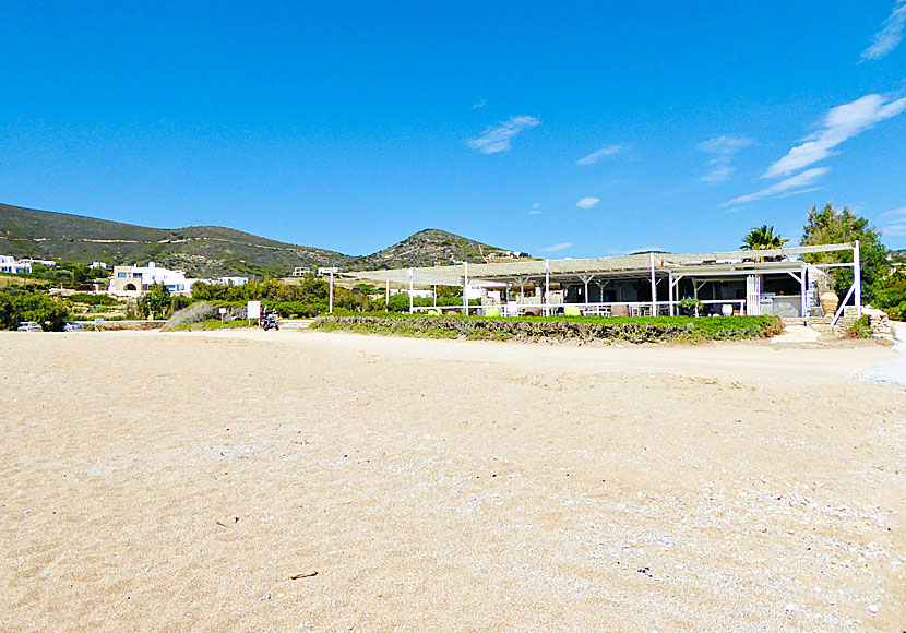 Restaurants, tavernas, cafes and hotels above Soros beach.