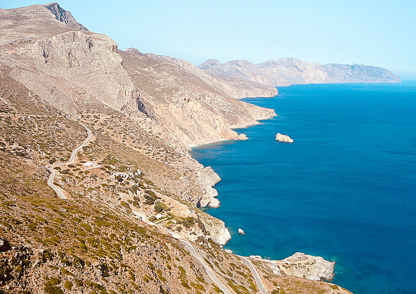 The coast after Agia Anna on Amorgos looks like the coast after the uninhabited village of Chorio on Chalki.