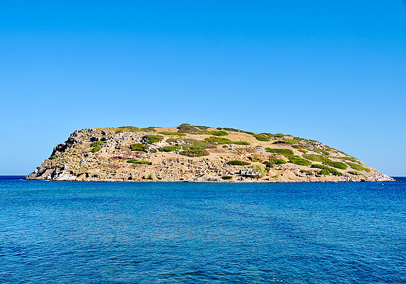 On Mochlos island in eastern Crete there is a Minoan cemetery and a Minoan village.