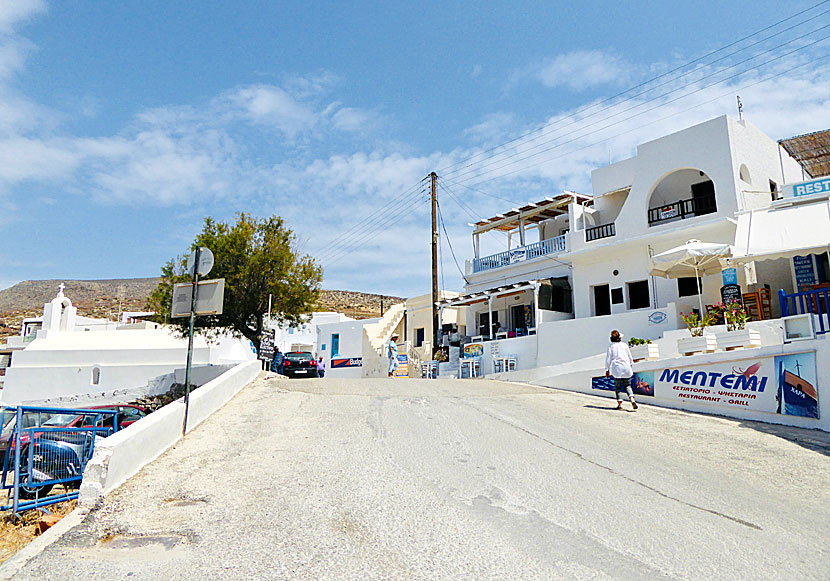Bakery, gyros places, car and moped rental in the port in Folegandros.
