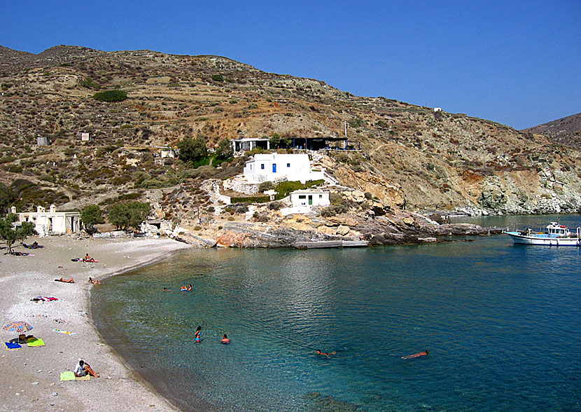 The best beaches on Folegandros. Agios Nikolaos beach. 