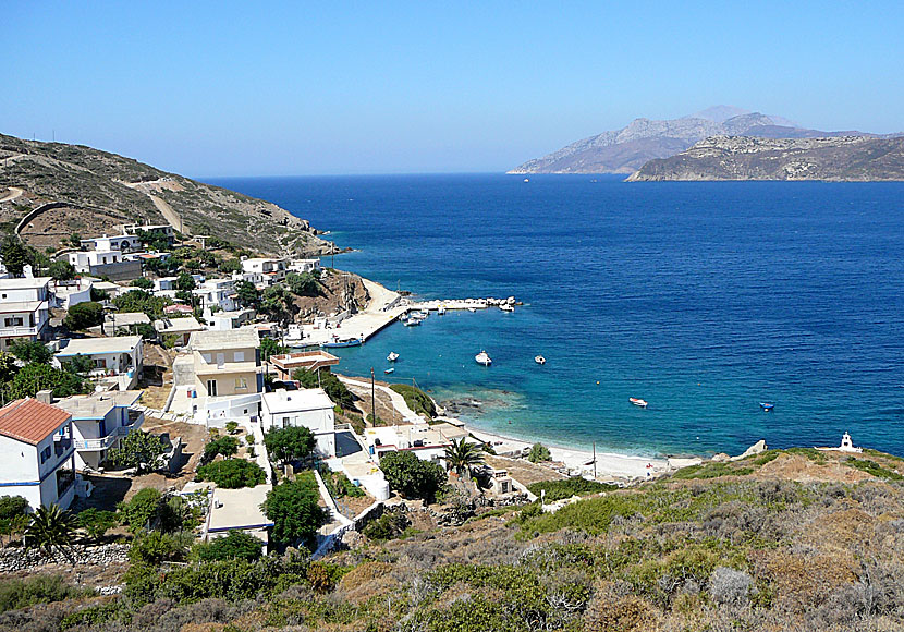 The small island of Thimena (or Thymena or Thymaina) lies opposite Fourni.