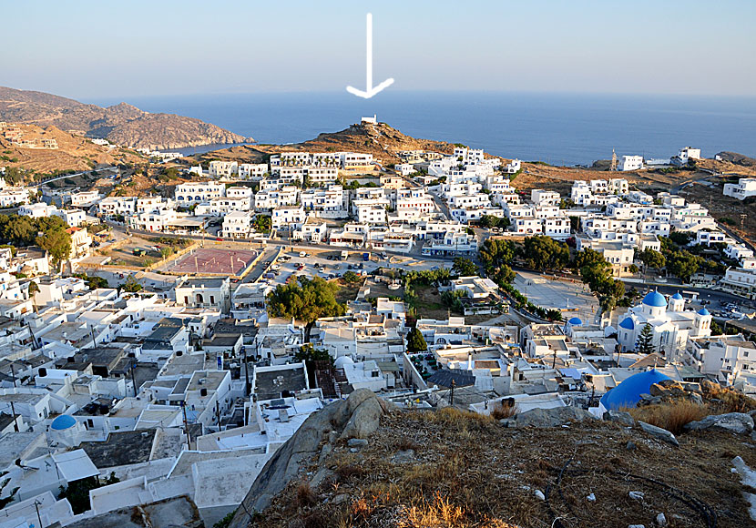 The church of Agii Anargyris in Ios is a good place to watch the sunset from.