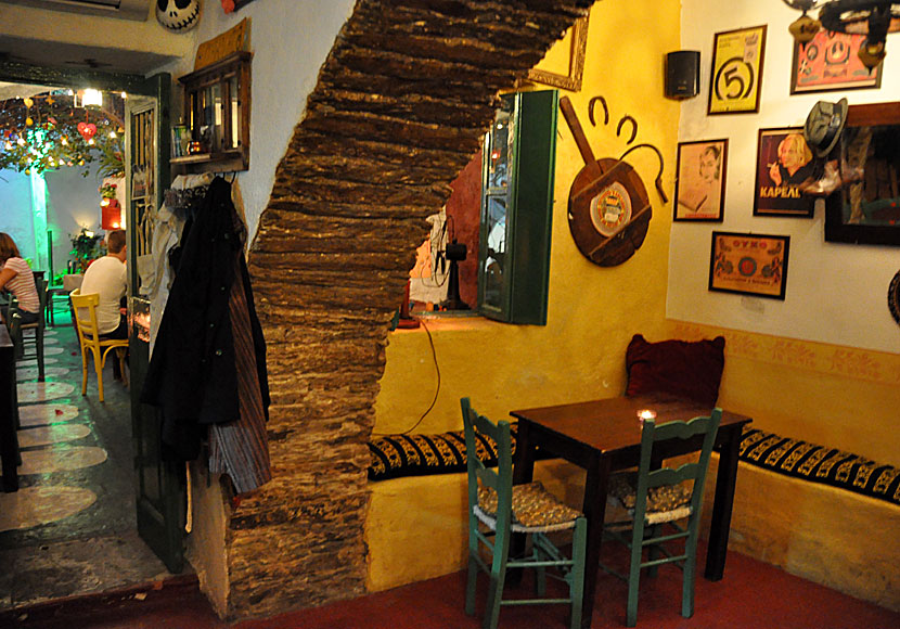 Ouzeri Katogi in Chora on Ios.