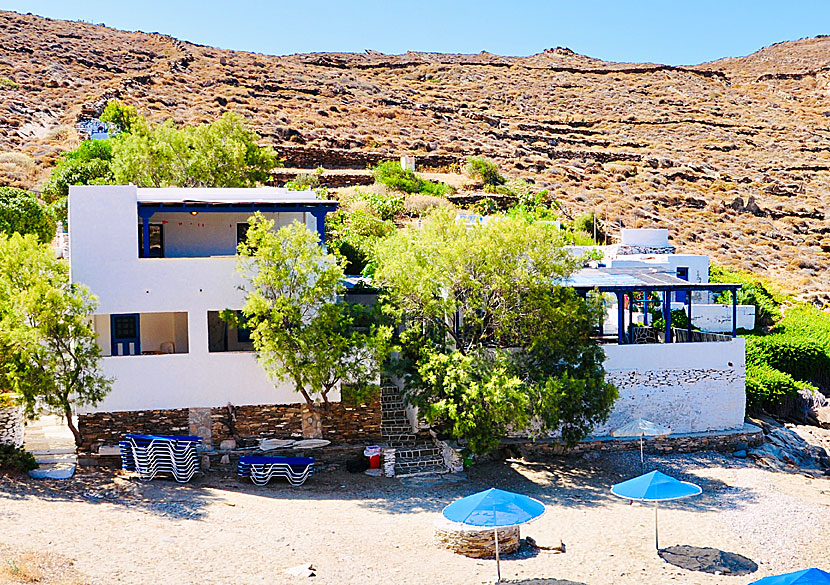 Kostas Taverna on Valmas beach is closed and it is uncertain whether it will open again.