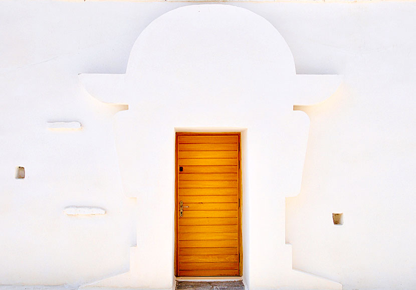 Gallery Yannis Gaitis on Ios island in the Cyclades.