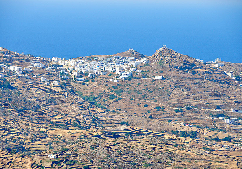 The road to Homer's tomb on Ios, with Chora and its beautiful windmills, chapel and the excavations in Skarkos.