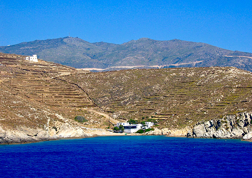 Valma beach in 2006. Today, new houses have been built above the beach.