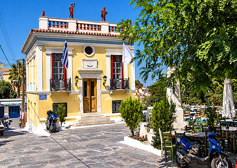 The beautiful square and town hall in Chora on Kea.