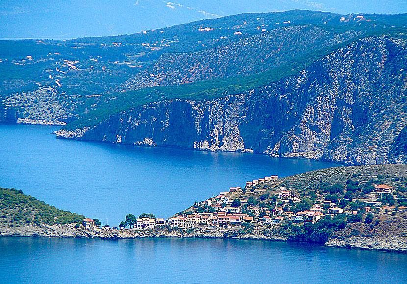 The cozy village of Assos seen from the lookout point above Myrtos beach on Kefalonia.