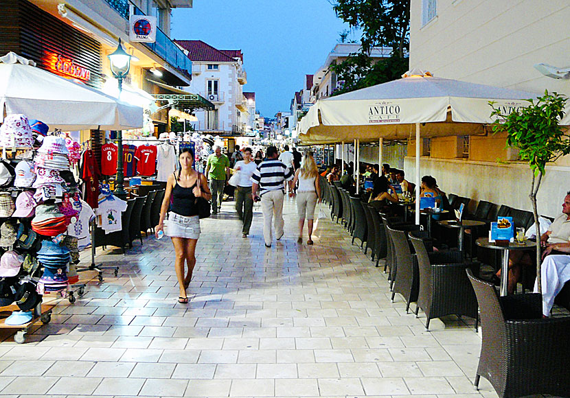 Kefalonia. Tavernas in Argostoli.