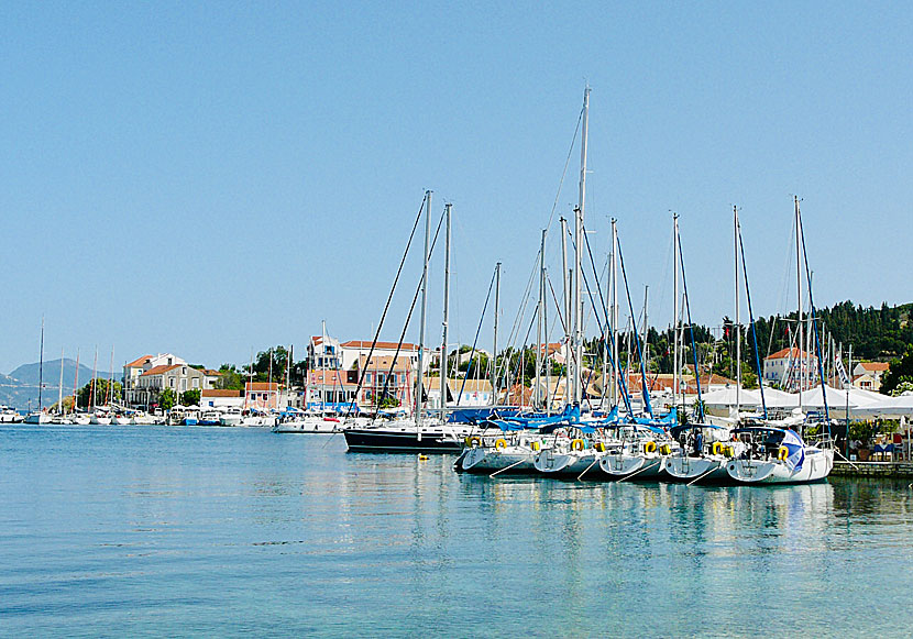 The port of Fiskardo on Kefalonia is a very popular destination for sailors.