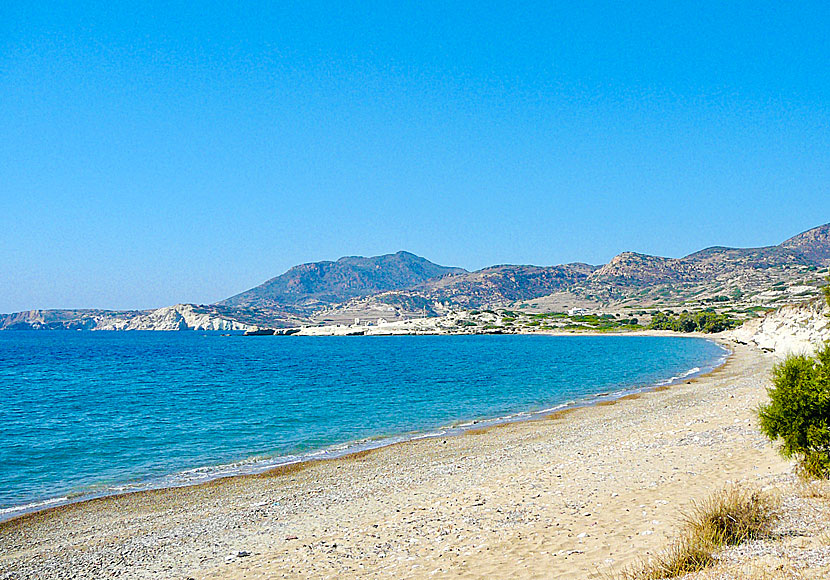 The best beaches on Kimolos. Dekas beach.